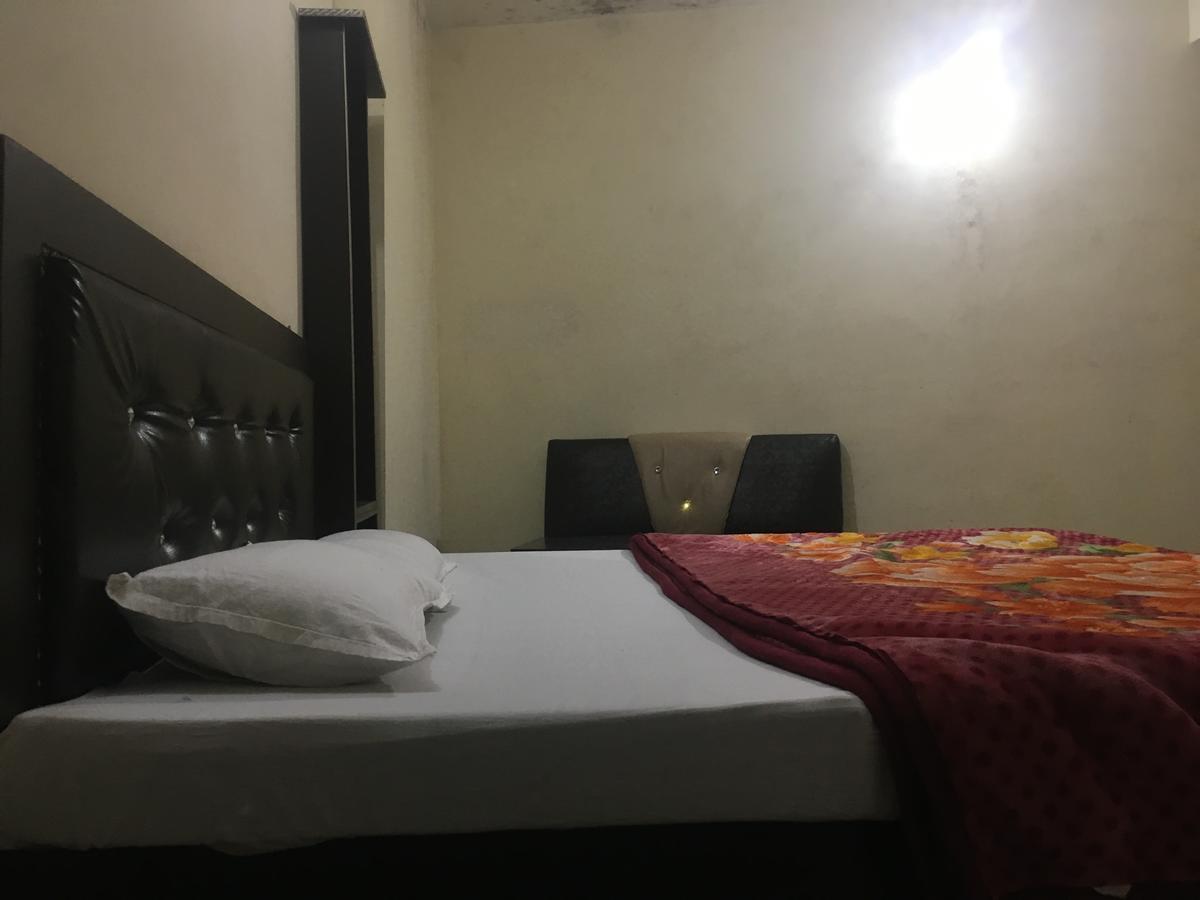 Hotel New Fiza Jammu Exterior foto