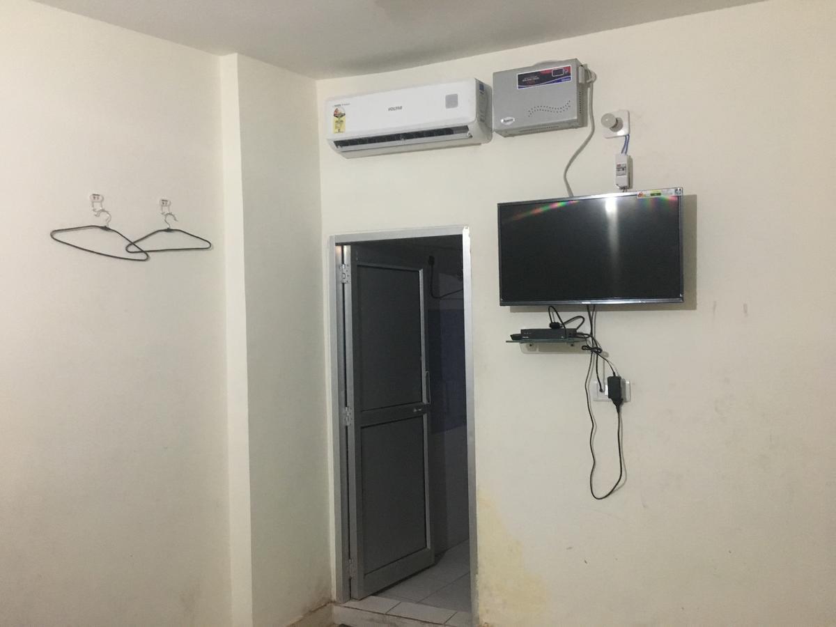 Hotel New Fiza Jammu Exterior foto