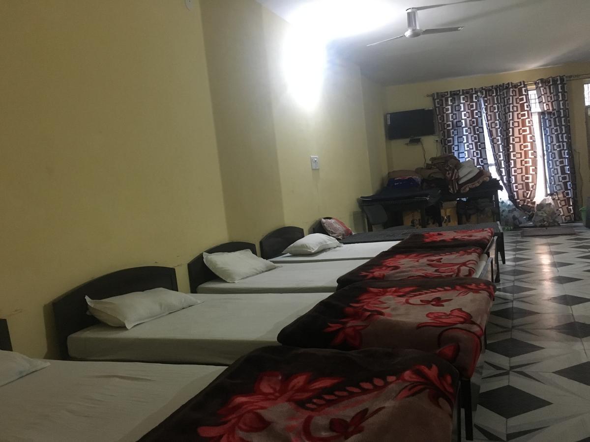 Hotel New Fiza Jammu Exterior foto