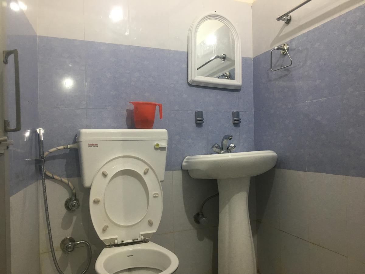 Hotel New Fiza Jammu Exterior foto