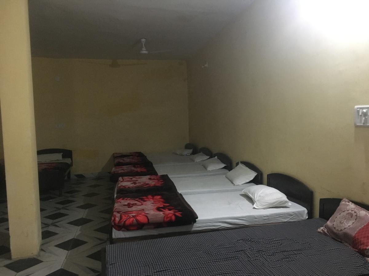 Hotel New Fiza Jammu Exterior foto
