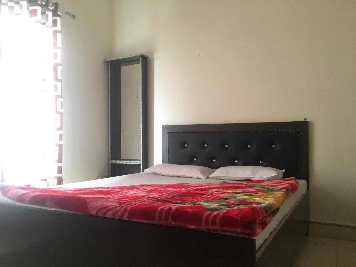 Hotel New Fiza Jammu Exterior foto
